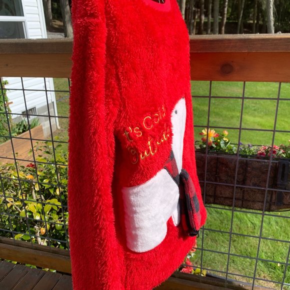 Secret Treasures Women's sz Medium Red Fuzzy Pullover with Polar Bear - Picture 4 of 6